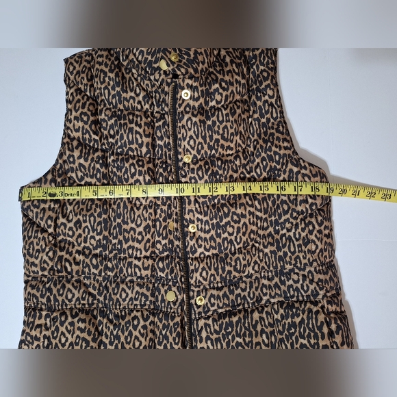 Madison Leopard Puffer Vest - Picture 10 of 14